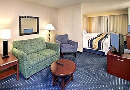Springhill Suites By Marriott Waterford / Mystic New London Ruang foto